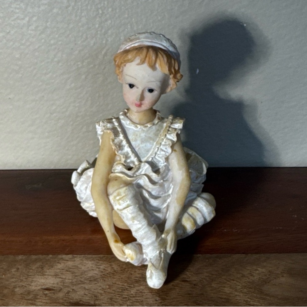 Porcelain Ballerina Figurine in White and Cream - Decorative Accent